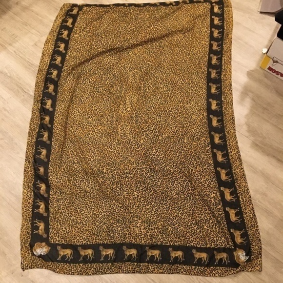 Cheetah Animal Print Oblong Lightweight Scarf NWOT - Picture 6 of 7